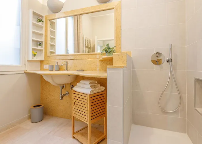 Views On Ghirlandina In The Heart Of Motorvalley * Modène